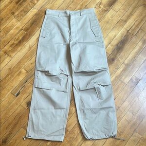 Zara Women's Beige Cargo Pants
New without tags
Never worn
